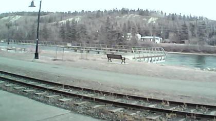 Whitehorse, Jukon, Kanada - WIdok na peron na stac