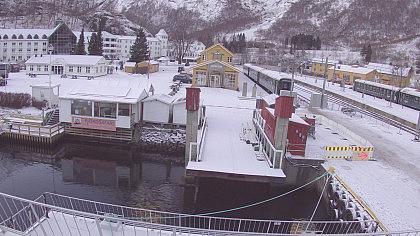 Flåm - dworzec, port - Norwegia