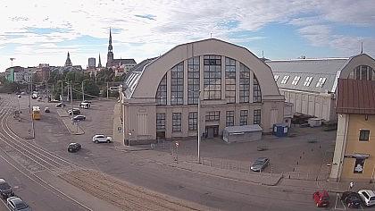 Zorgvuldig lezen dempen Wolk Webcam Riga - Central Market - Latvia - SpotCameras