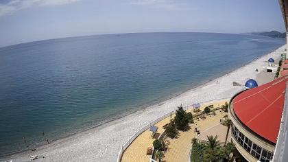 Soczi - Widok na plażę z hotelu Mountain Air w dzi