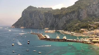 Włochy - Capri, Widok z Marina Grande na port