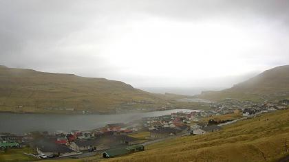 Vágur, Suðuroy, Wyspy Owcze - Widok na miasto, fio
