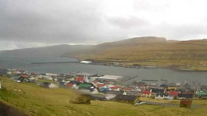 Vágur, Suðuroy, Wyspy Owcze - Widok  na miasto ora