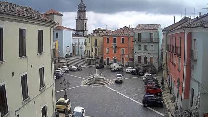 Sepino, Molise, Włochy - Widok na plac